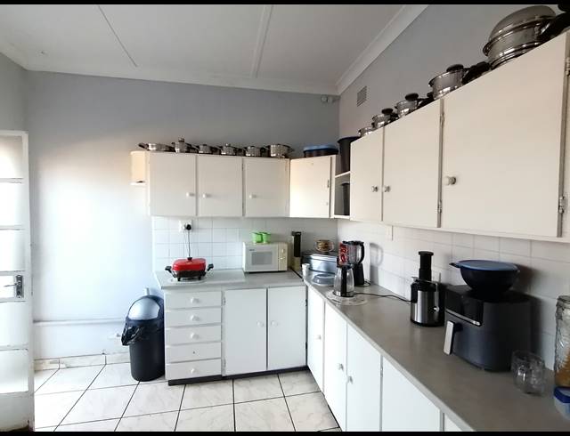 3 BEDROOM FREESTANDING FOR SALE IN STILFONTEIN EXT 3